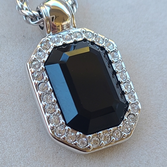 Swarovski Pendant Necklace Emerald Cut Black Crystal-Excellent Vintage Condition - Picture 2 of 5